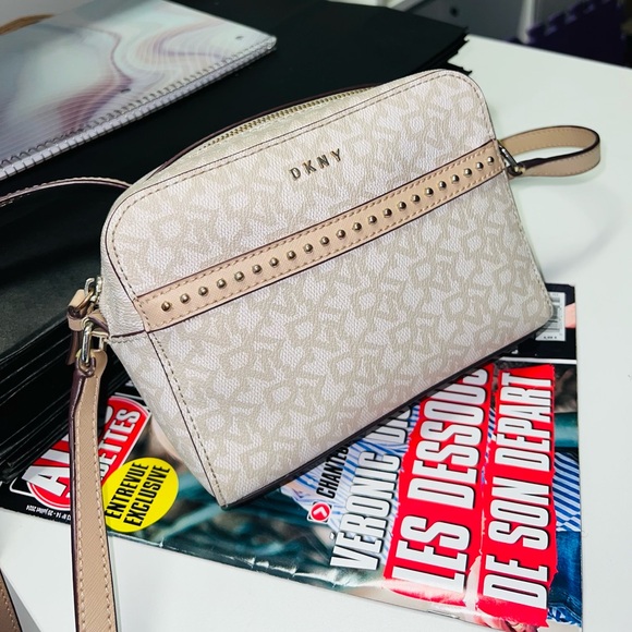 DKNY BAG - Picture 1 of 4